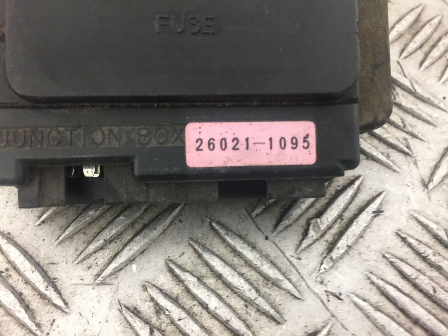 KAWASAKI ZX6R ZX6 J FUSE BOX  YEAR 2000  (STOCK 368)