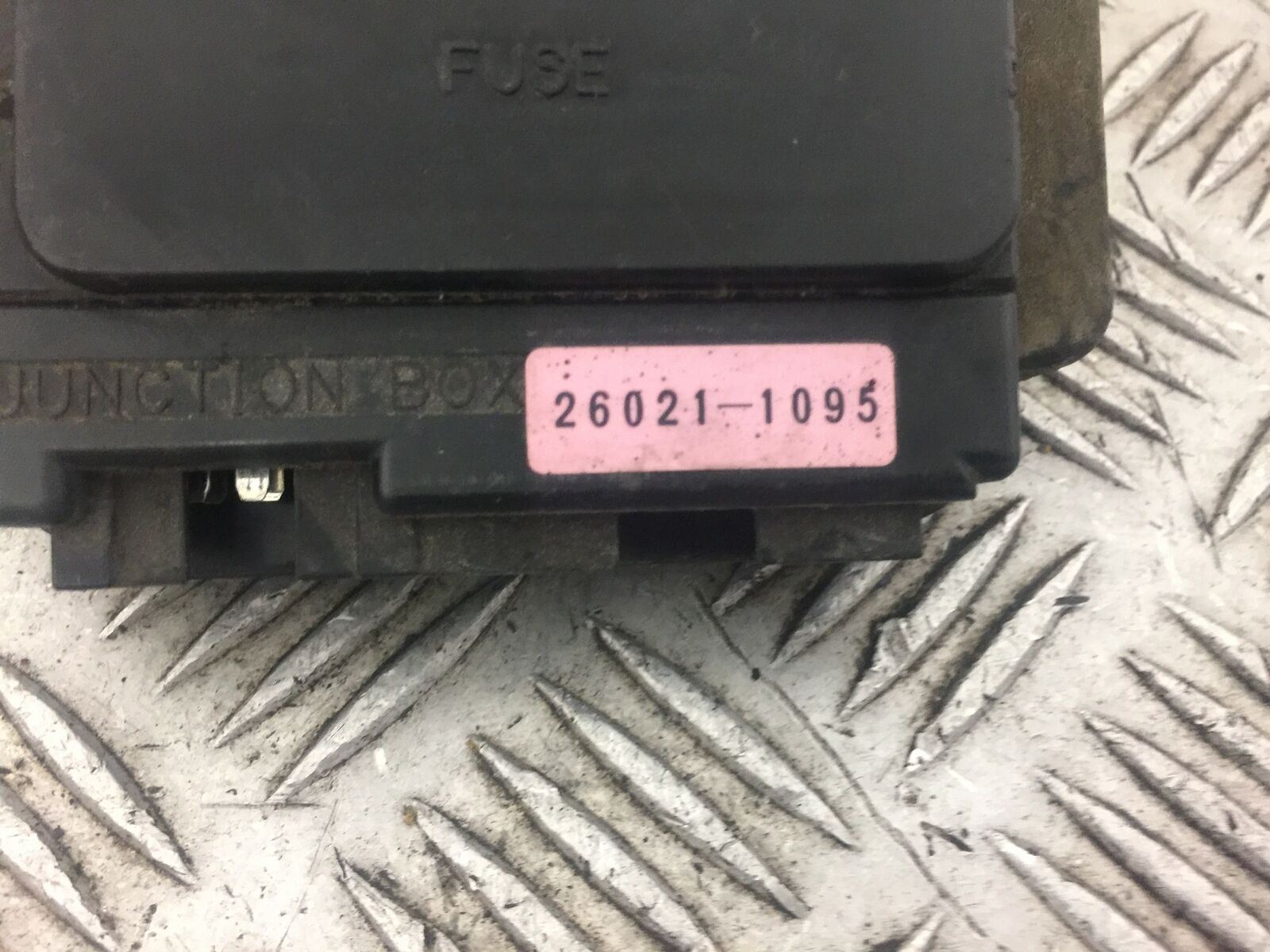 KAWASAKI ZX6R ZX6 J FUSE BOX  YEAR 2000  (STOCK 368)
