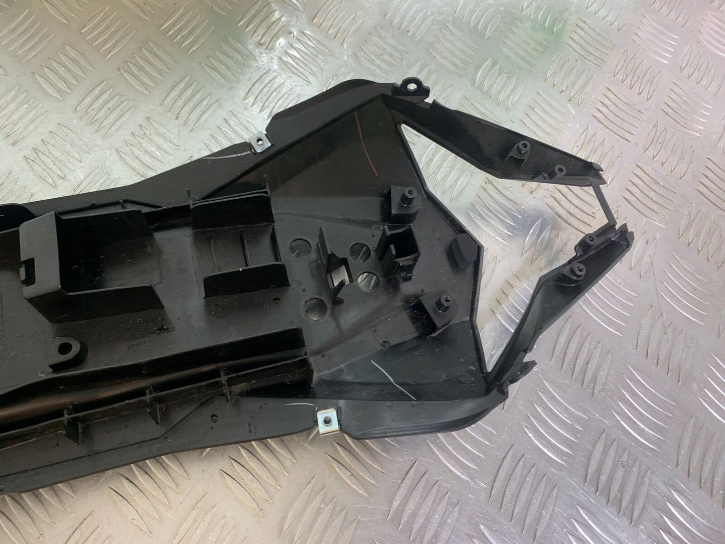 KAWASAKI NINJA 400 EX 400 UNDERTRAY  YEAR 2024 (CMB1075)