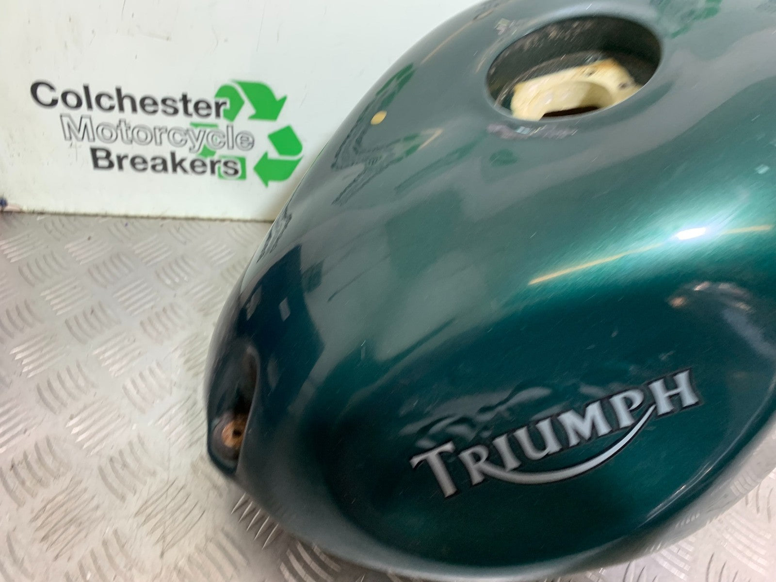 TRIUMPH 955I SPRINT RS PETROL TANK YEAR 1999-03 (CMB1313)