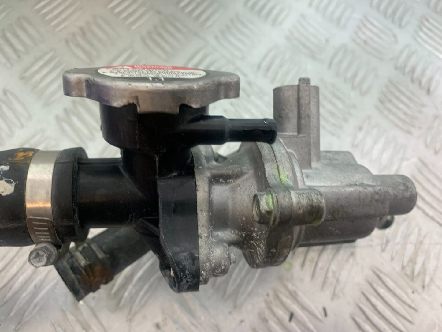 HONDA VTX1300 S-6 THERMOSTAT   YEAR 2004-09 (CMB1159)