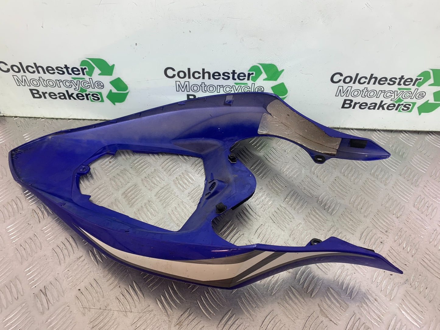 YAMAHA YZF R1 TAIL PIECE SEAT UNIT YEAR 2004-2006 (CMB1155)