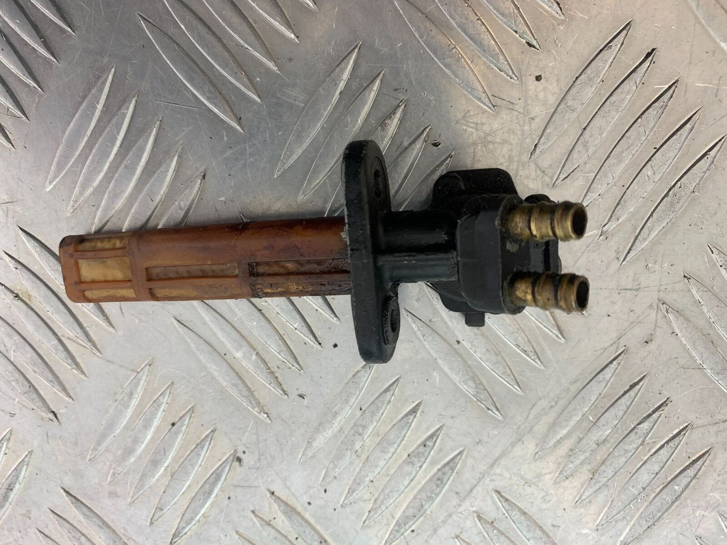 YAMAHA XS1100 MIDNIGHT SPECIAL PETROL TAP   YEAR 1980-1982 (CMB1122)