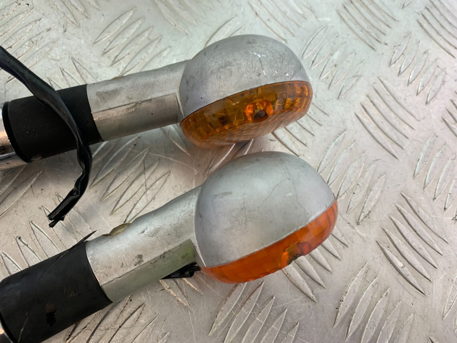 SUZUKI VS1400 VS 1400 INTRUDER REAR INDICATORS  YEAR 1988 (CMB1077)