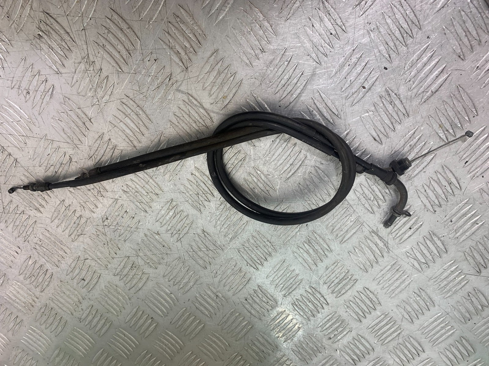SUZUKI GSX750 INAZUMA THROTTLE CABLES  YEAR 1998-2003 (CMB1308)