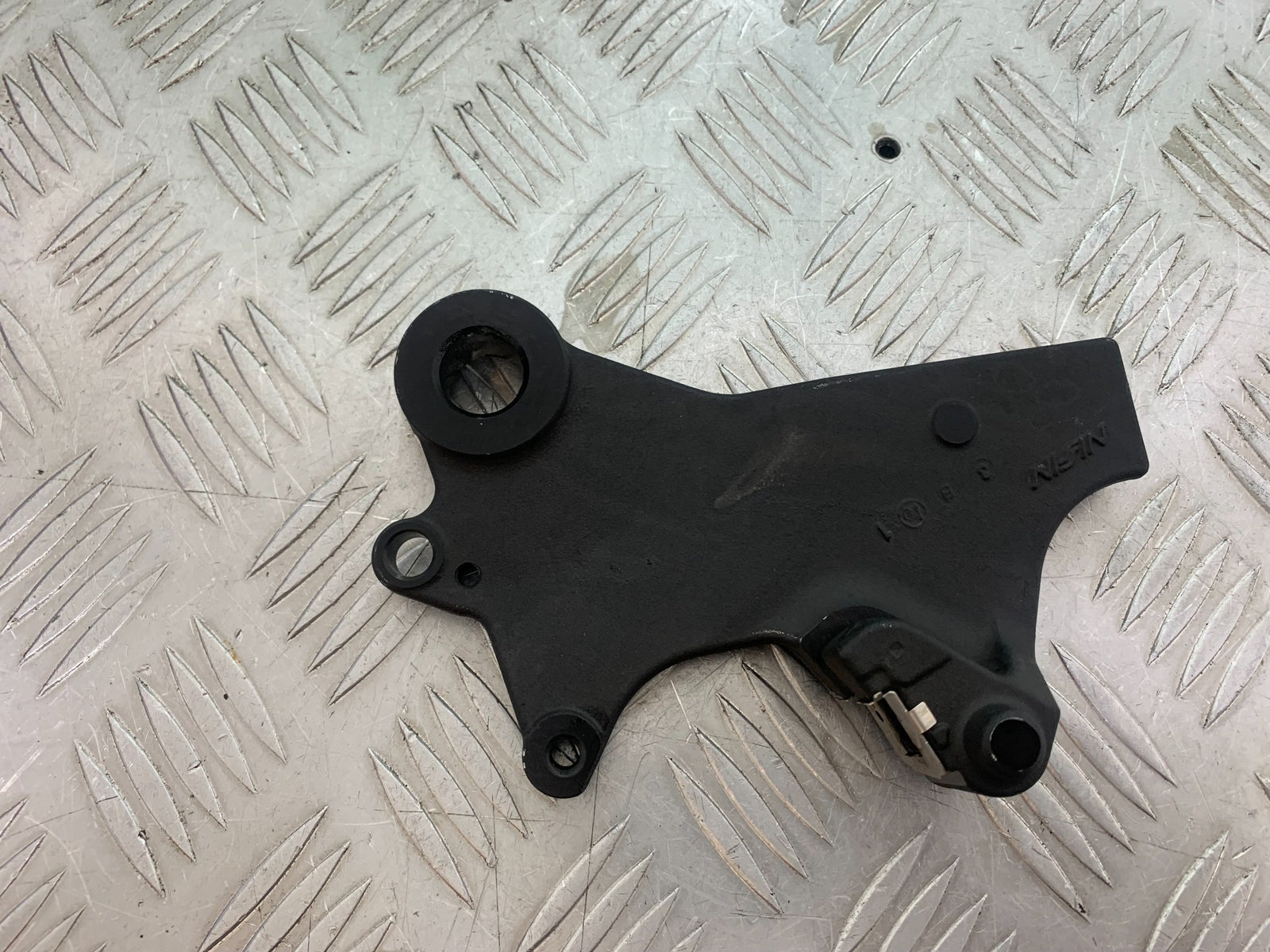 TRIUMPH TRIDENT 660 REAR CALIPER BRACKET  YEAR 2021-2024 (CMB1148)