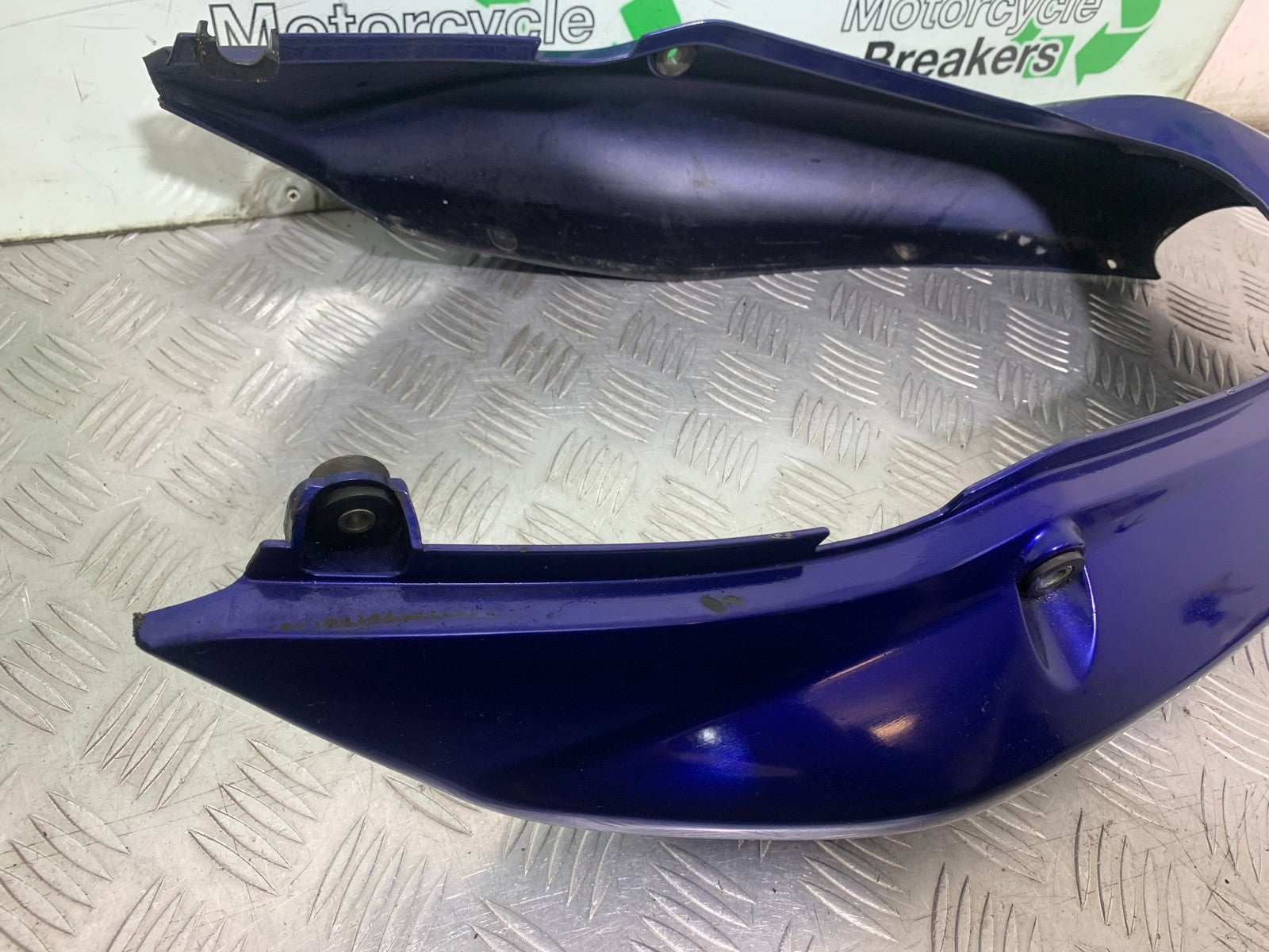 SUZUKI GSF600 GSF 600 BANDIT TAIL PIECE  2000-2004 (CMB1269)