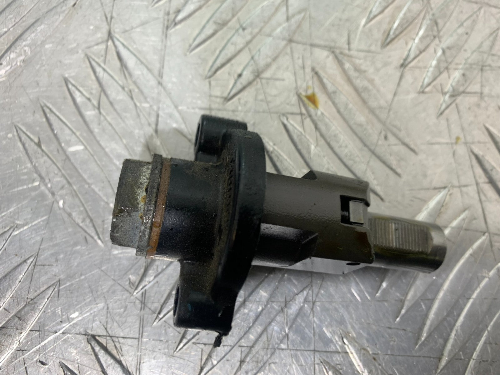 TRIUMPH 955I SPRINT RS CAM CHAIN TENSIONER YEAR 1999-04