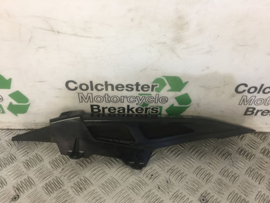 HONDA CRF1000 AFRICA TWIN RIGHT SEAT PANEL  YEAR 2016-2019 (STOCK 695)