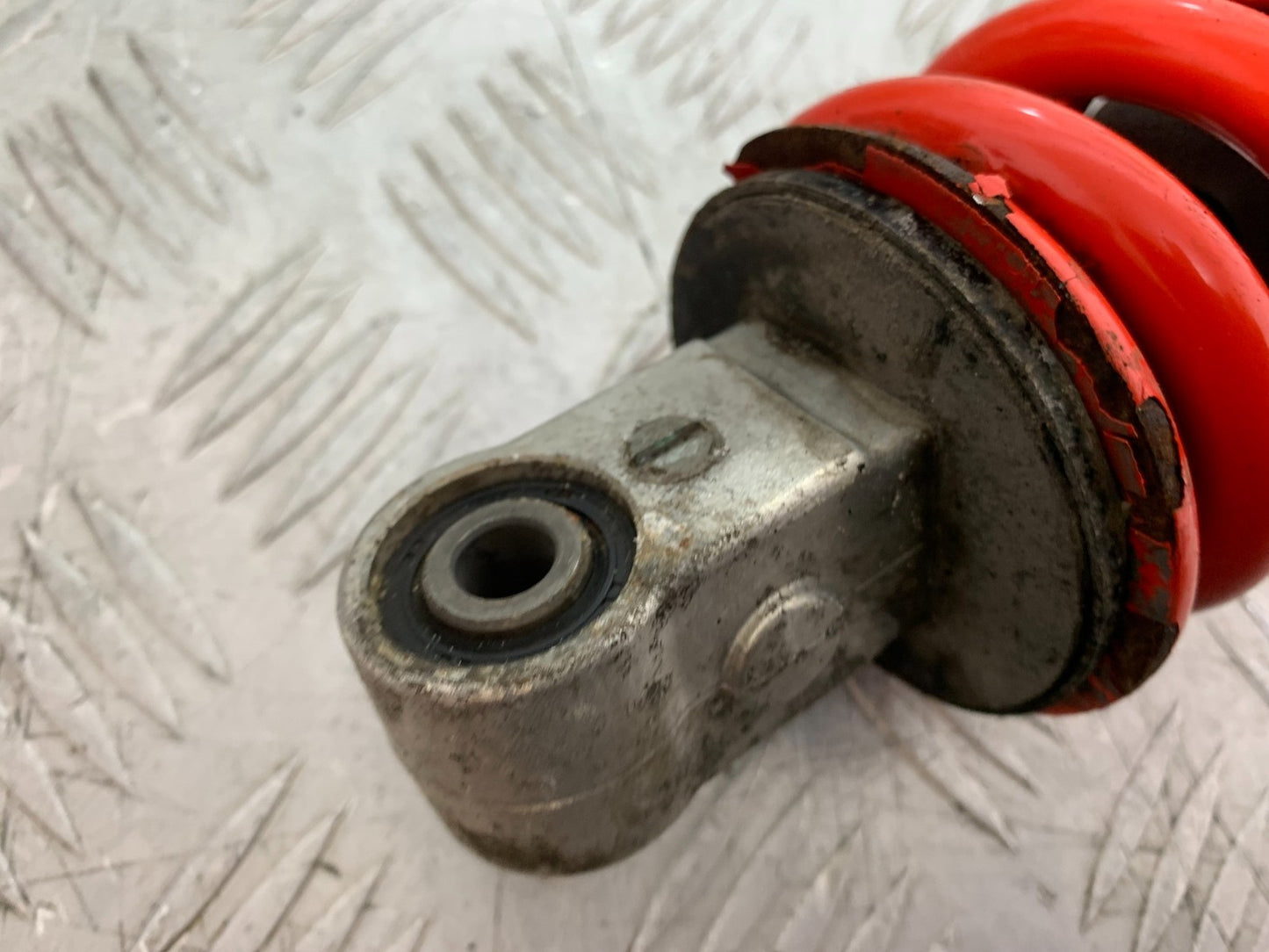 TRIUMPH 955I SPRINT RS REAR SHOCK  YEAR 1999-03 (CMB1313)