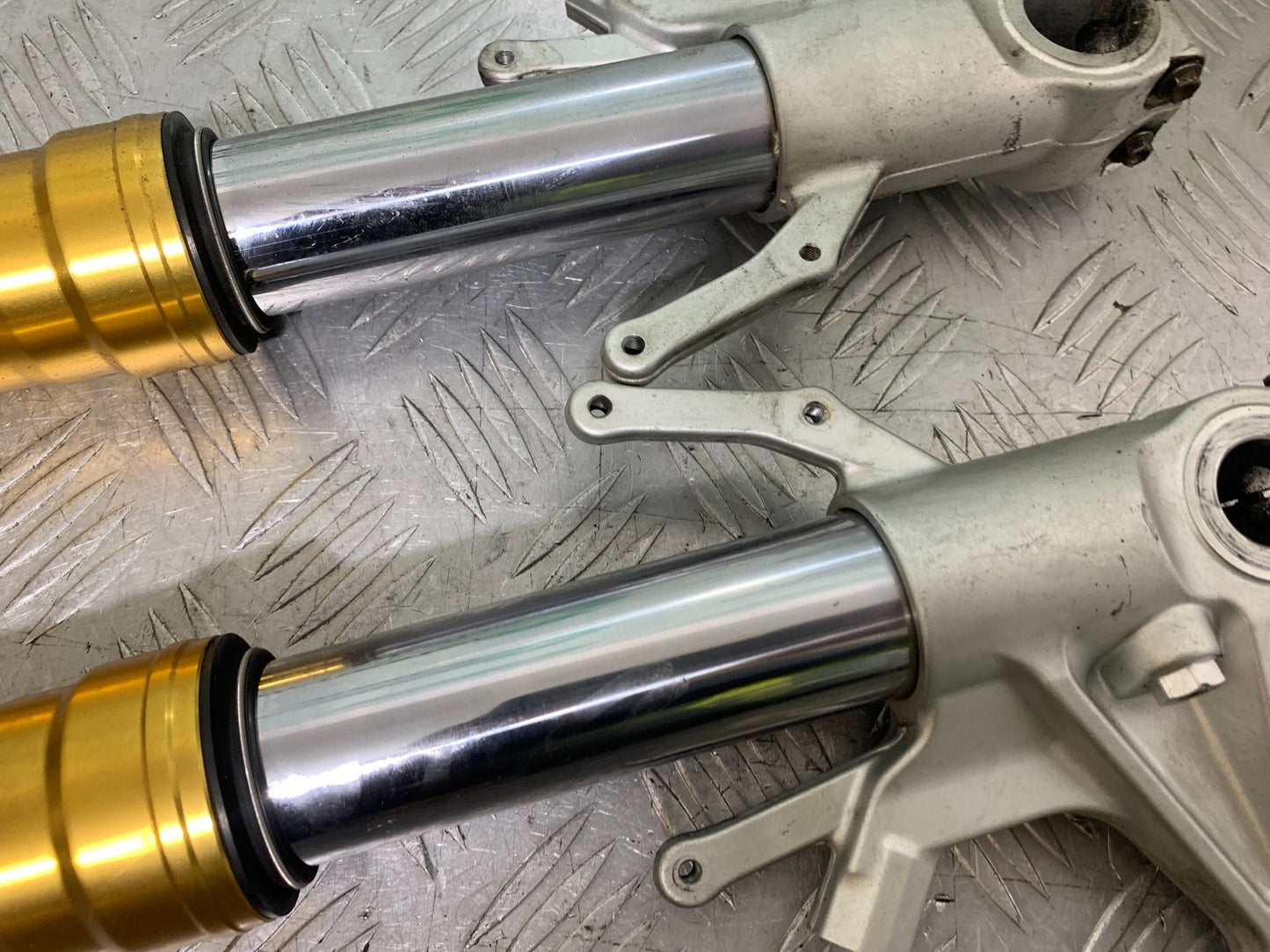 APRILIA TUONO 1000 V4R FORKS  YEAR 2011-13  (CMB1316)