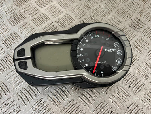 TRIUMPH TIGER 1200 EXPLORER CLOCKS SPEEDO DASH  YEAR  2012-2015 (STOCK 901)