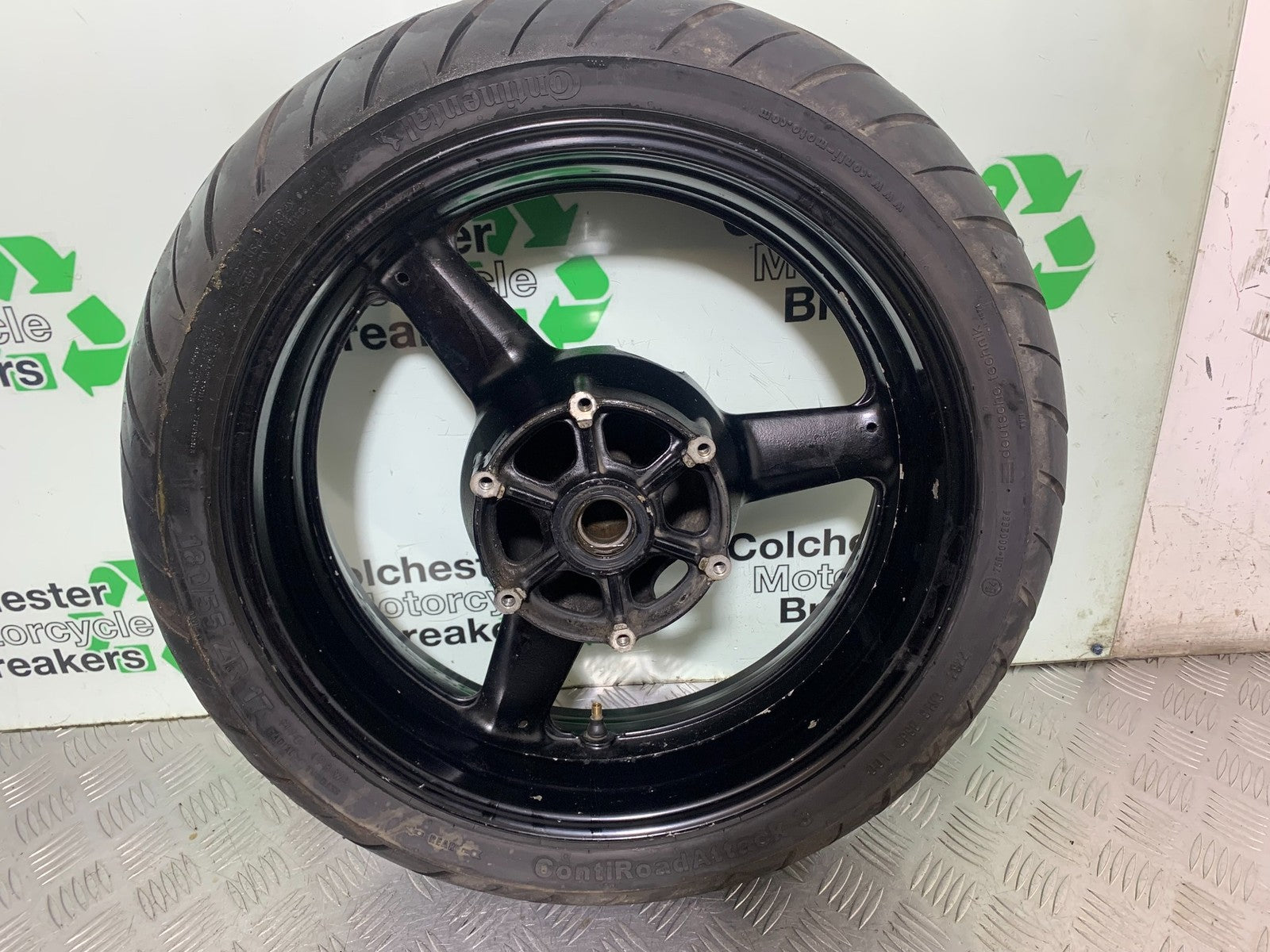 YAMAHA FZS1000 FAZER REAR WHEEL   YEAR 2001-05 (CMB1275)