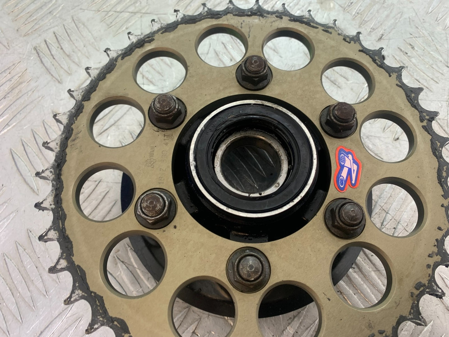 KAWASAKI ZX9R ZX9 E1 SPROCKET CARRIER   YEAR 2000-01 (CMB1171)