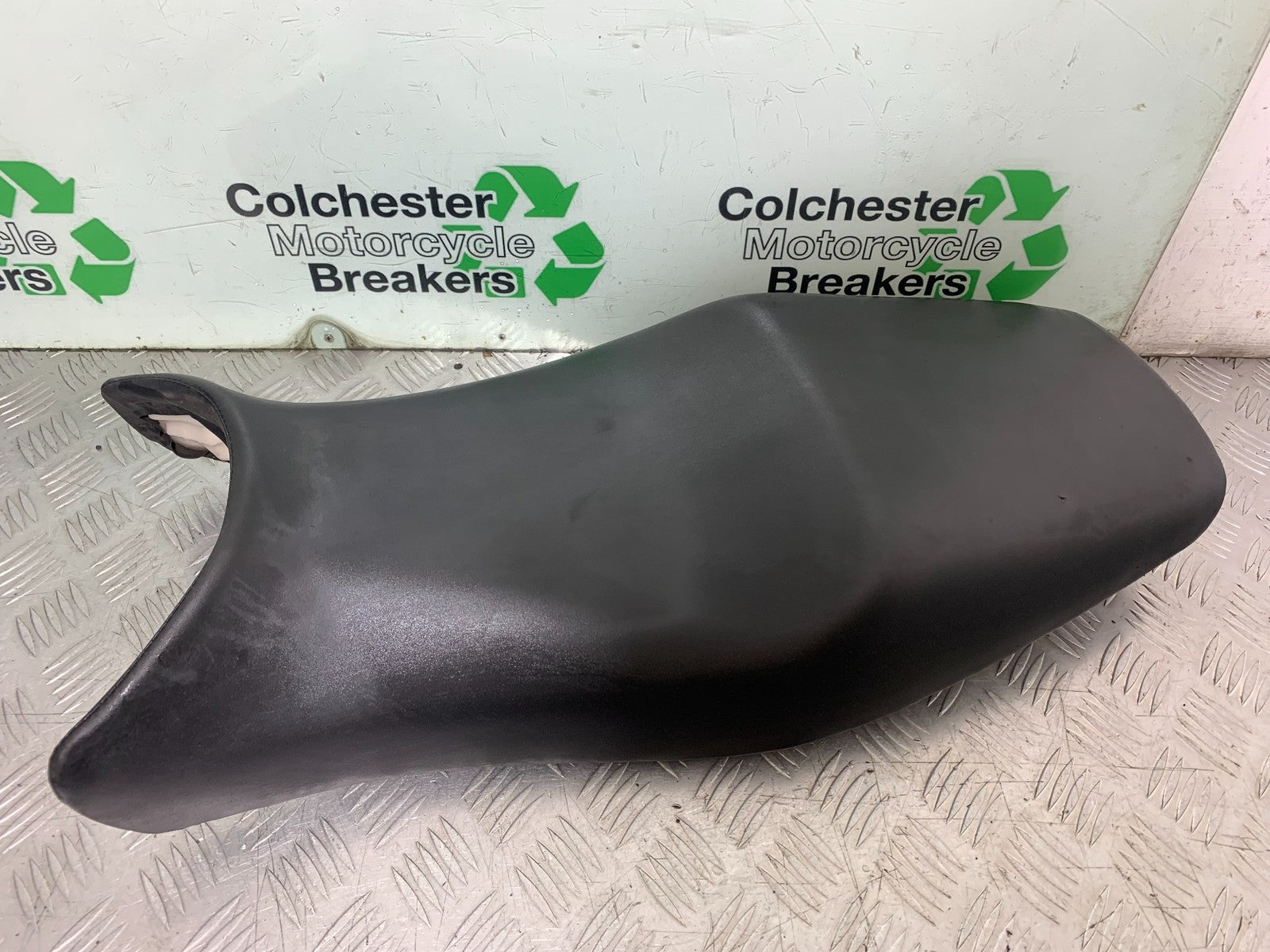 HONDA CBR1100 BLACKBIRD SEAT  YEAR 1999-2005 (CMB1232)