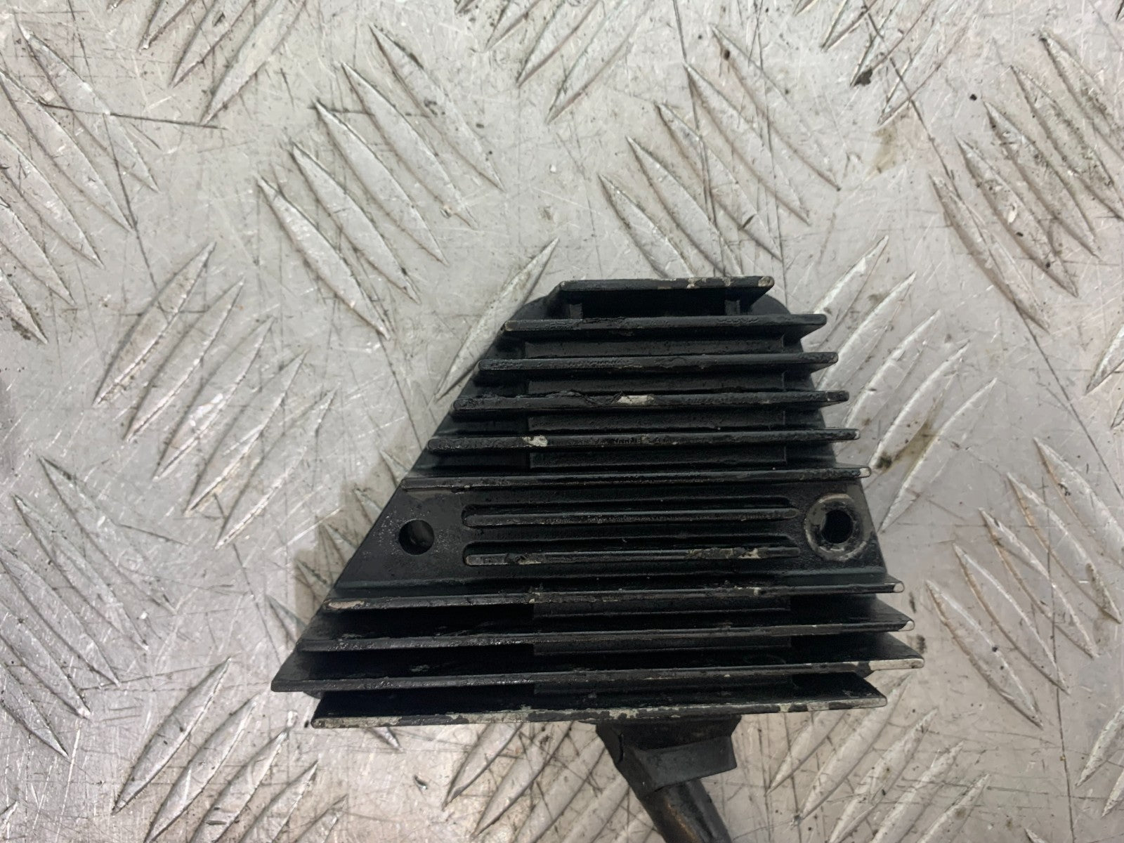 HONDA VT700 VT 700 SHADOW REGULATOR   YEAR 1984-85 (CMB1328)