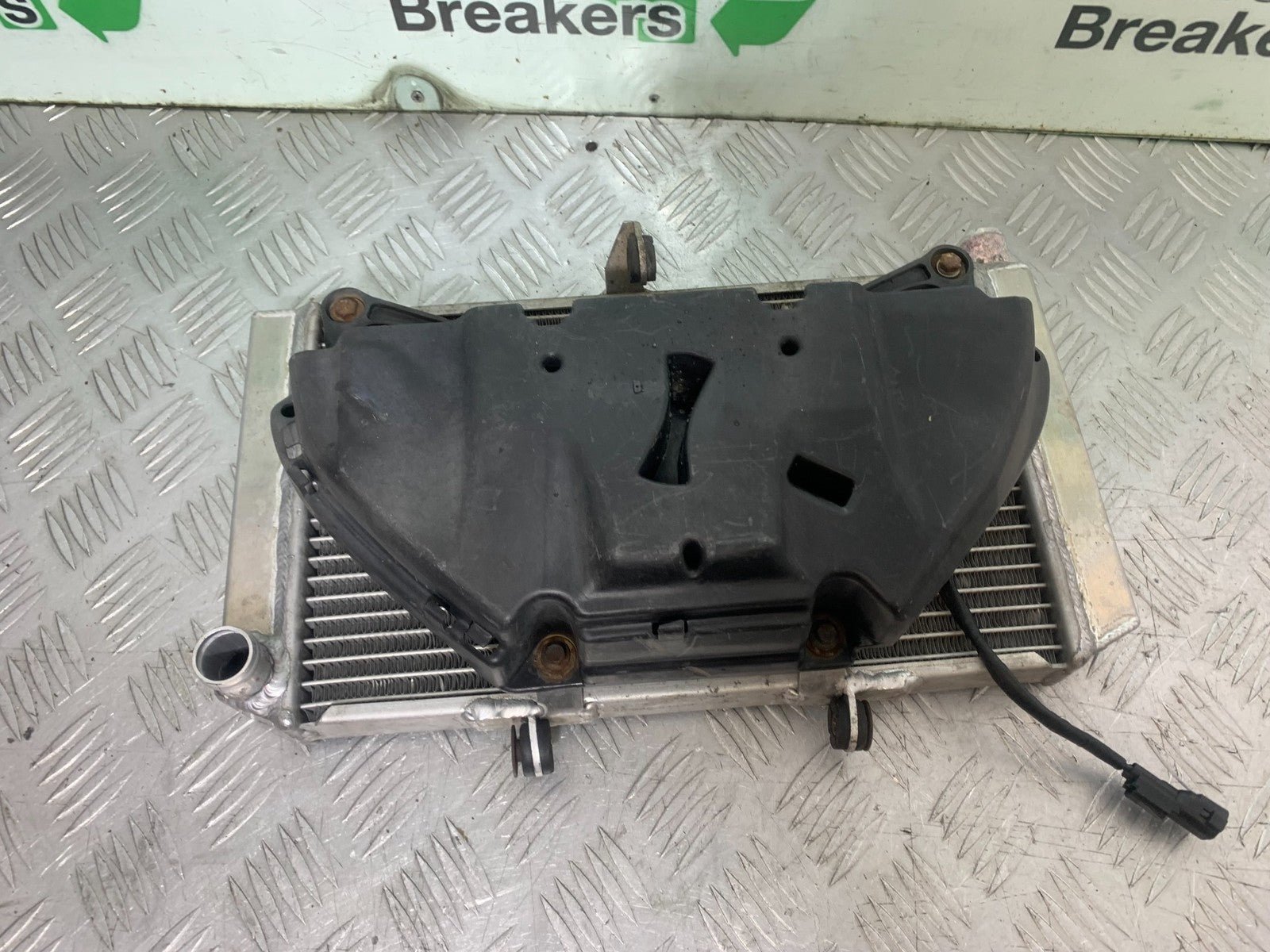 HONDA CBF600 CBF 600 RADIATOR AND FAN  YEAR 2004-07  (CMB1305)
