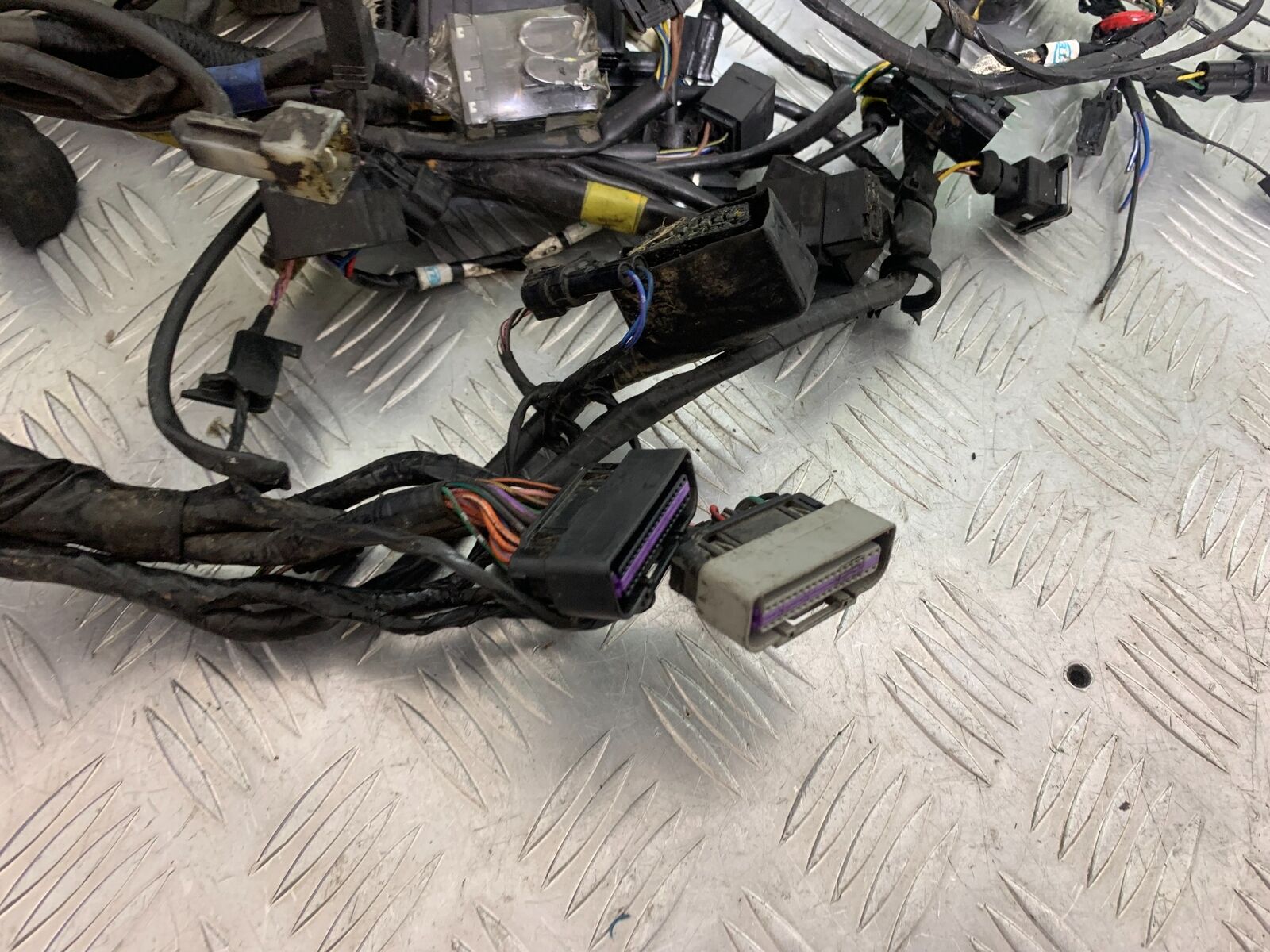 TRIUMPH THUNDERBIRD 1600 WIRING LOOM YEAR 2011 (CMB1107)