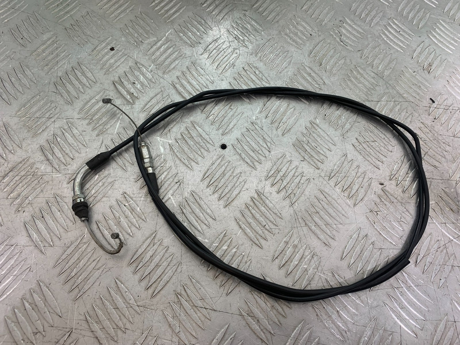 SINNIS HOODLUM 125 THROTTLE CABLE  YEAR 2021-2025 (CMB1196)