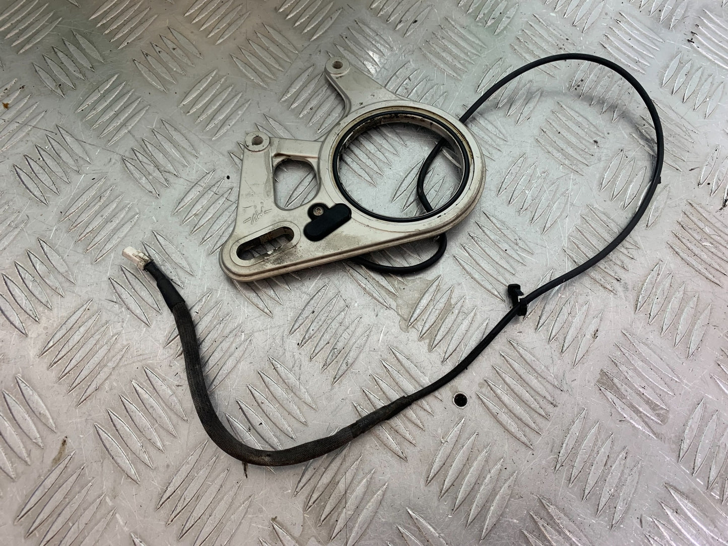 MV AGUSTA 800 F3 REAR ABS SENSOR AND BRACKET   YEAR 2013-2016 (CMB1152)