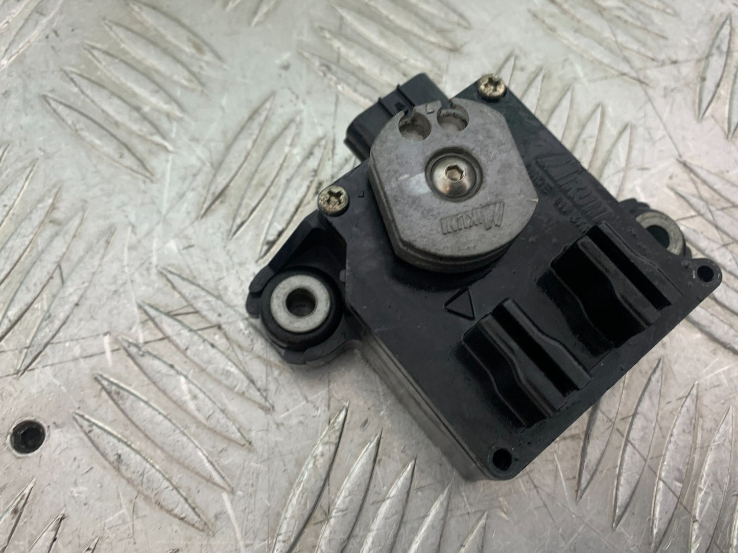 APRILIA TUONO 1000 V4 EXHAUST SERVO MOTOR  YEAR 2013-2014 (CMB1239)