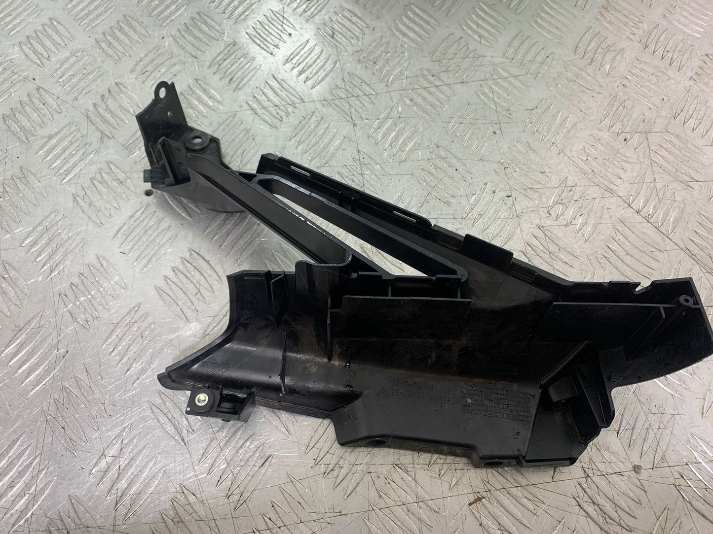 HONDA CBR1000 rr FIREBLADE RIGHT REAR INDICATOR MOUNT  2008-2011 (CMB1253)