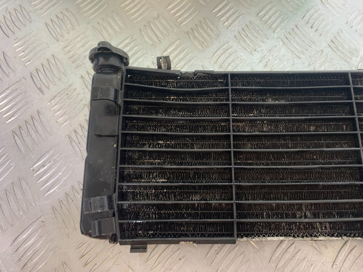 HONDA VFR750 VFR 750 FL-M-N-P RADIATOR   YEAR 1990-93 (CMB1093)