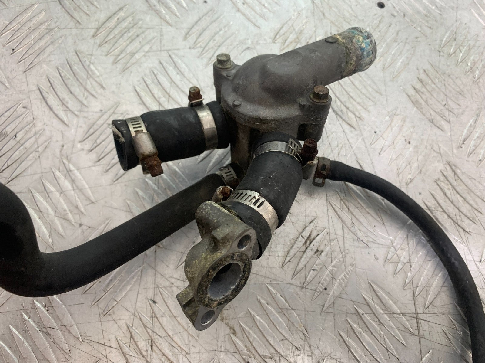 HONDA VFR800 PRE V-TEC THERMOSTAT YEAR 1998-2001 (CMB1233)