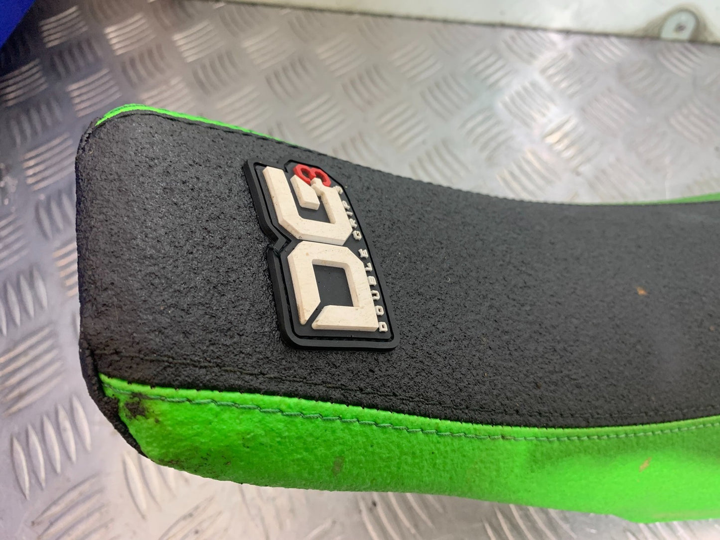 KAWASAKI KXF450 KXF 450 SEAT  YEAR 2013 CMB1217)