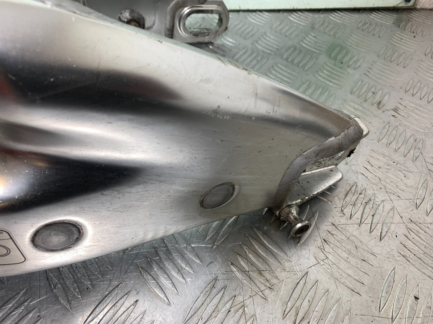 APRILIA RSV1000 RSV 1000 MILLE SWINGARM  1998- 2003 (CMB1184)