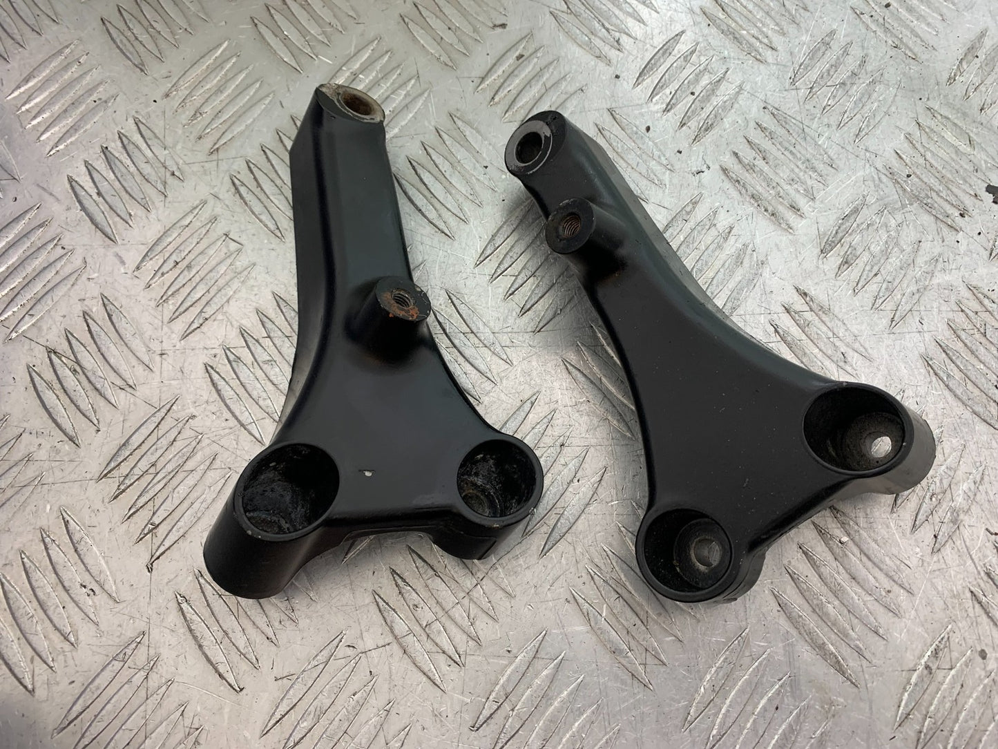 KAWASAKI GTR1400 GTR 1400 ENGINE BRACKETS  YEAR 2007-2009 (CMB1306)