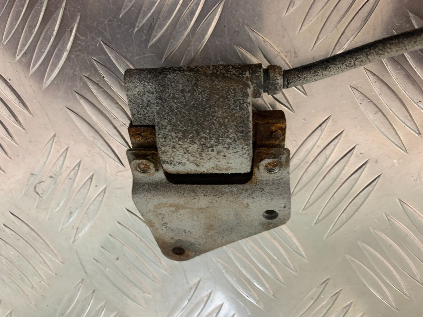 YAMAHA XT250 XT 250 COIL YEAR 1980-1982  (STOCK 944)