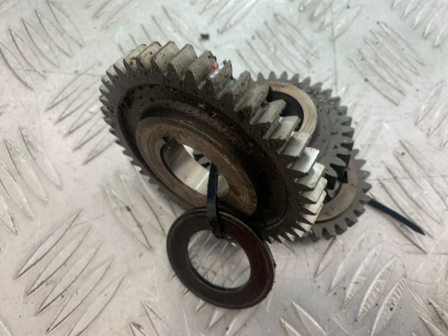 APRILIA 650 PAGASO STRADA ENGINE GEARS    YEAR 2005-2010 (CMB1057)