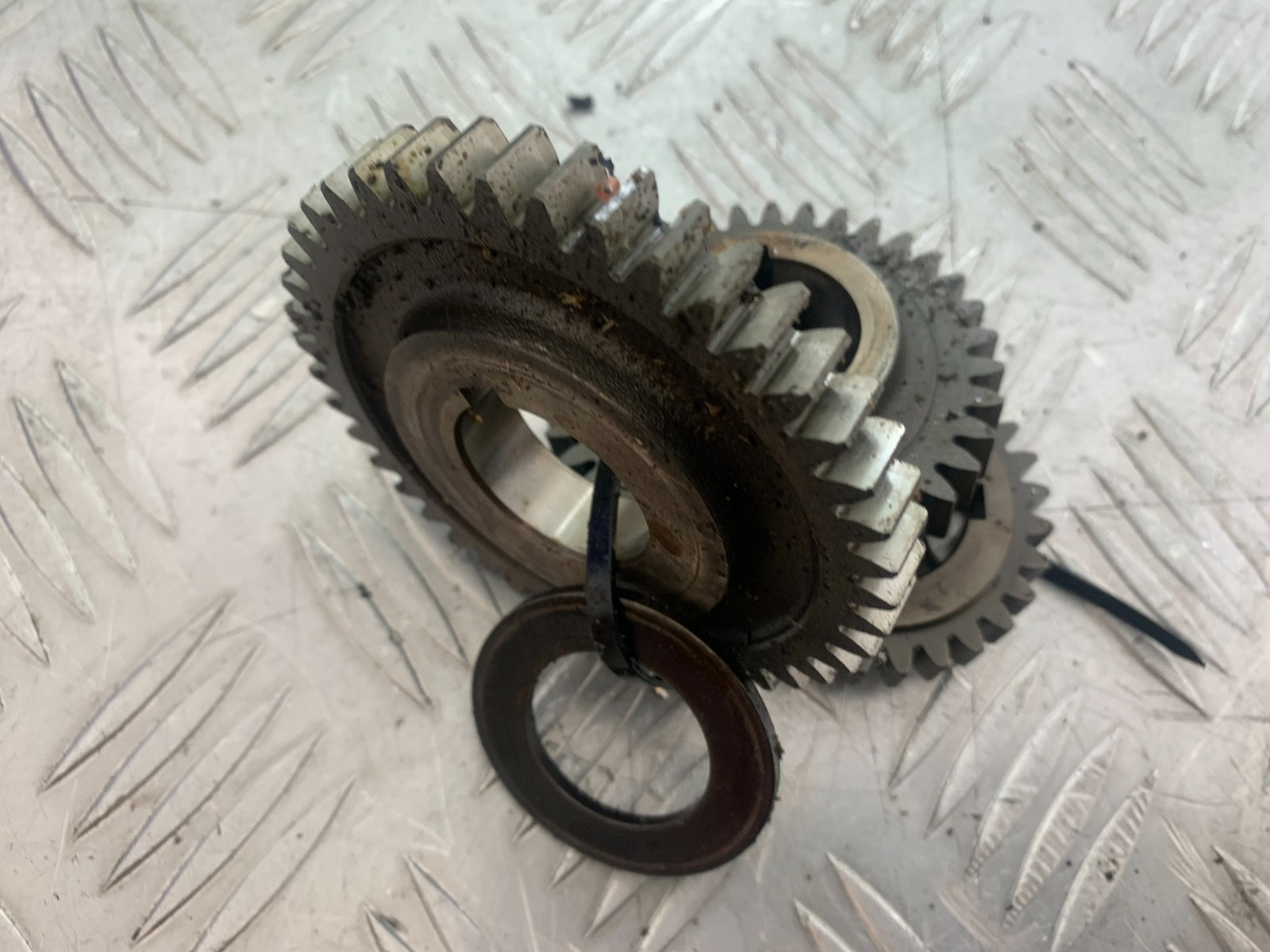 APRILIA 650 PAGASO STRADA ENGINE GEARS    YEAR 2005-2010 (CMB1057)