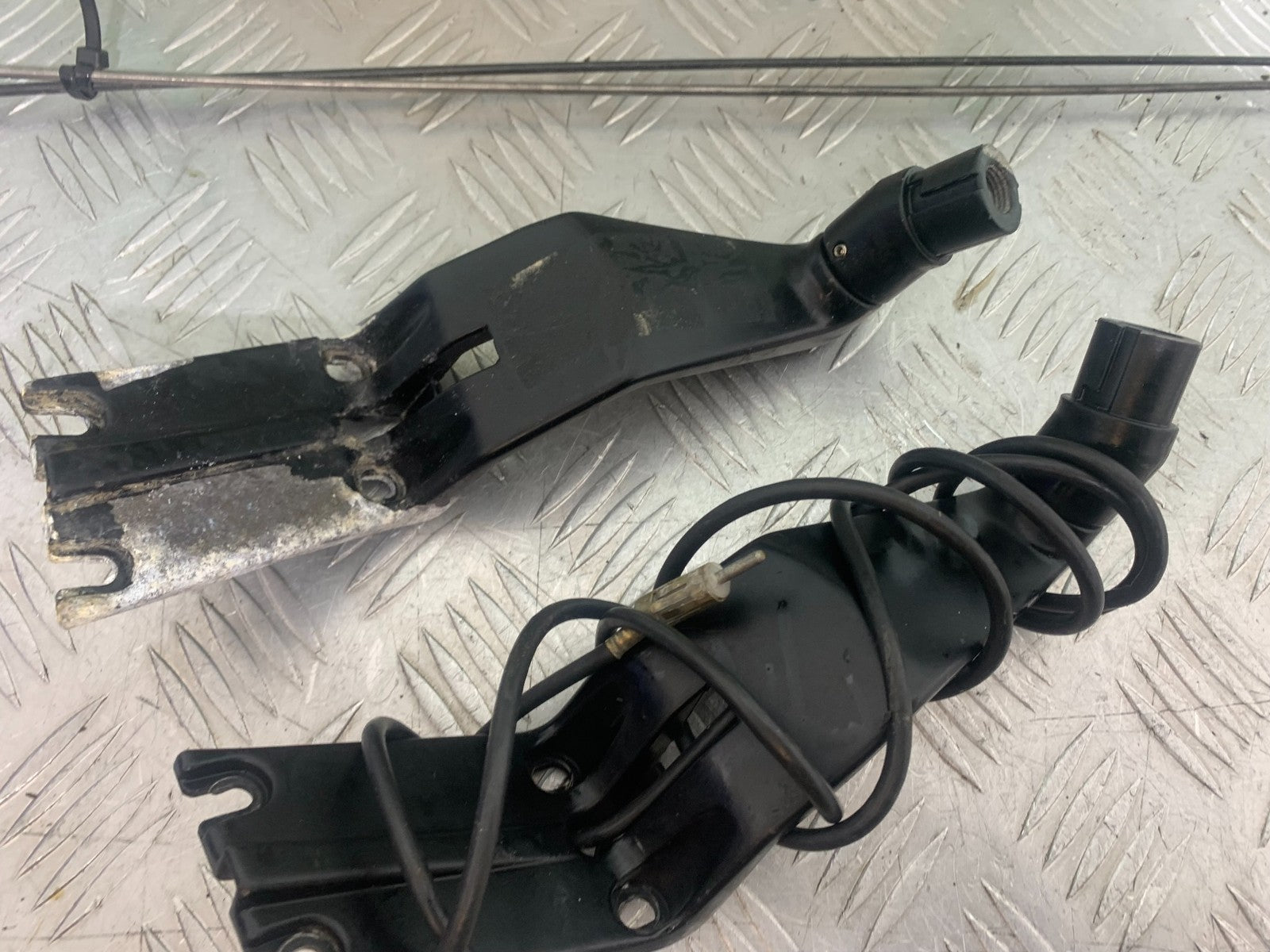 BMW K1200 K 1200 LT AERIALS YEAR 1999-07 (CMB1271)