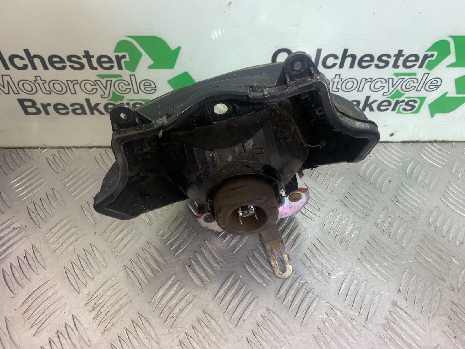 YAMAHA YBR125 YBR 125 HEADLIGHT   YEAR 2010-2017 (CMB1163)