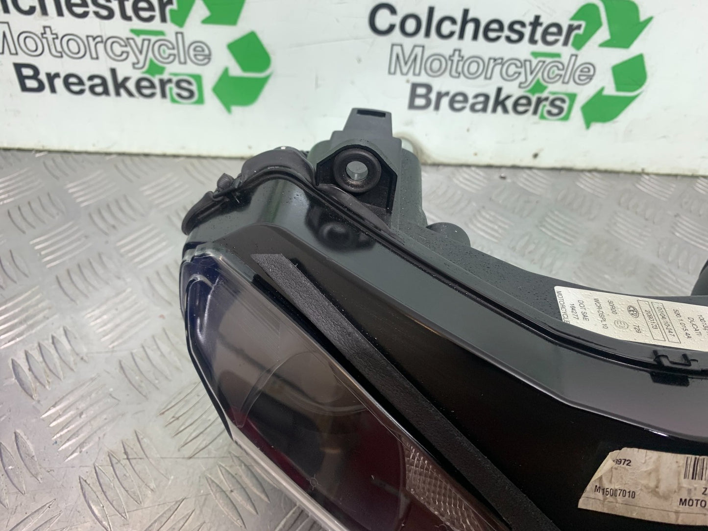 DUCATI 1198 S HEADLIGHT  YEAR 2009-2011 (CMB1219)
