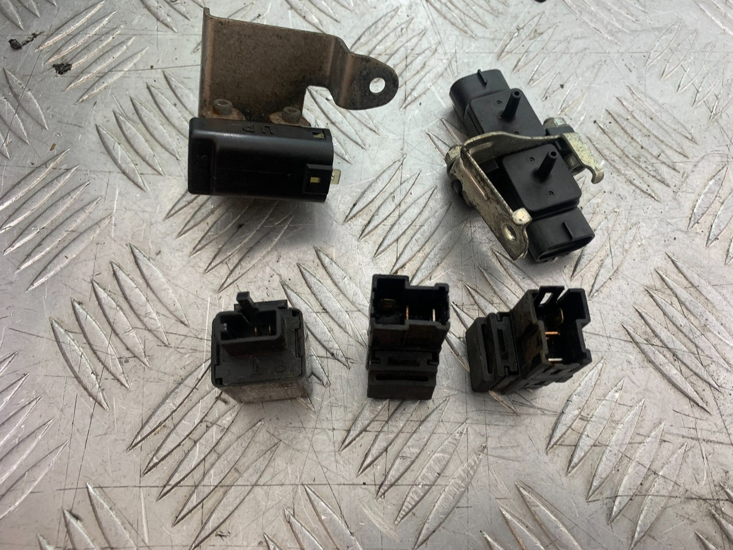 YAMAHA XVS 1300 MIDNIGHT STAR RELAYS YEAR 2007-16 (CMB1200)