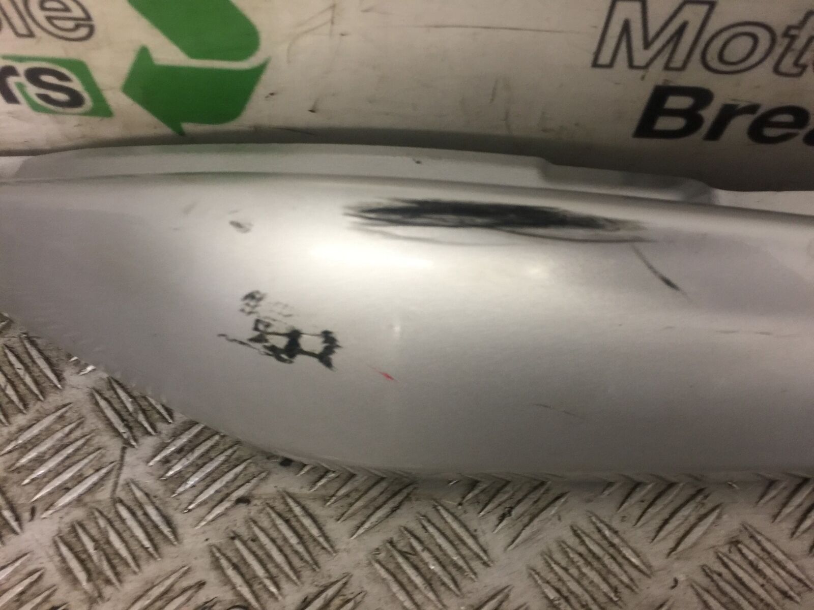 KAWASAKI ER6 F LEFT SEAT PANEL YEAR 2006-2008 (STOCK 447)