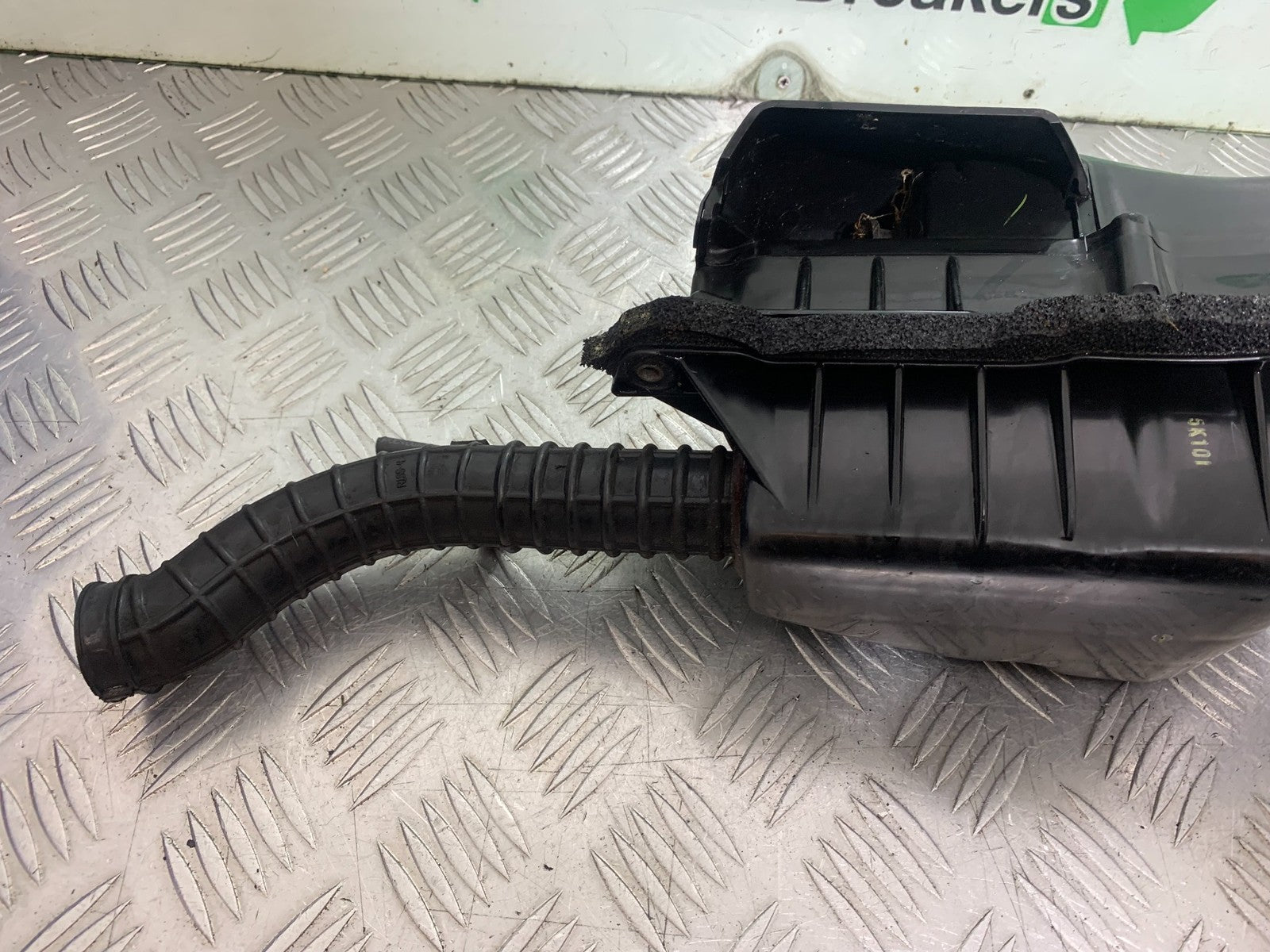 YAMAHA NMAX-125 N MAX 125 AIRBOX  YEAR 2015-2020  (CMB1231)
