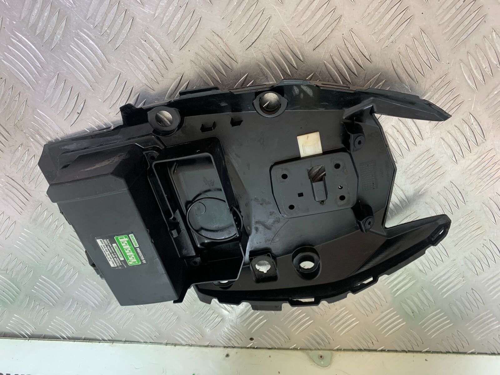 KAWASAKI NINJA 650 UNDERTRAY YEAR 2017-2019 (CMB1018)