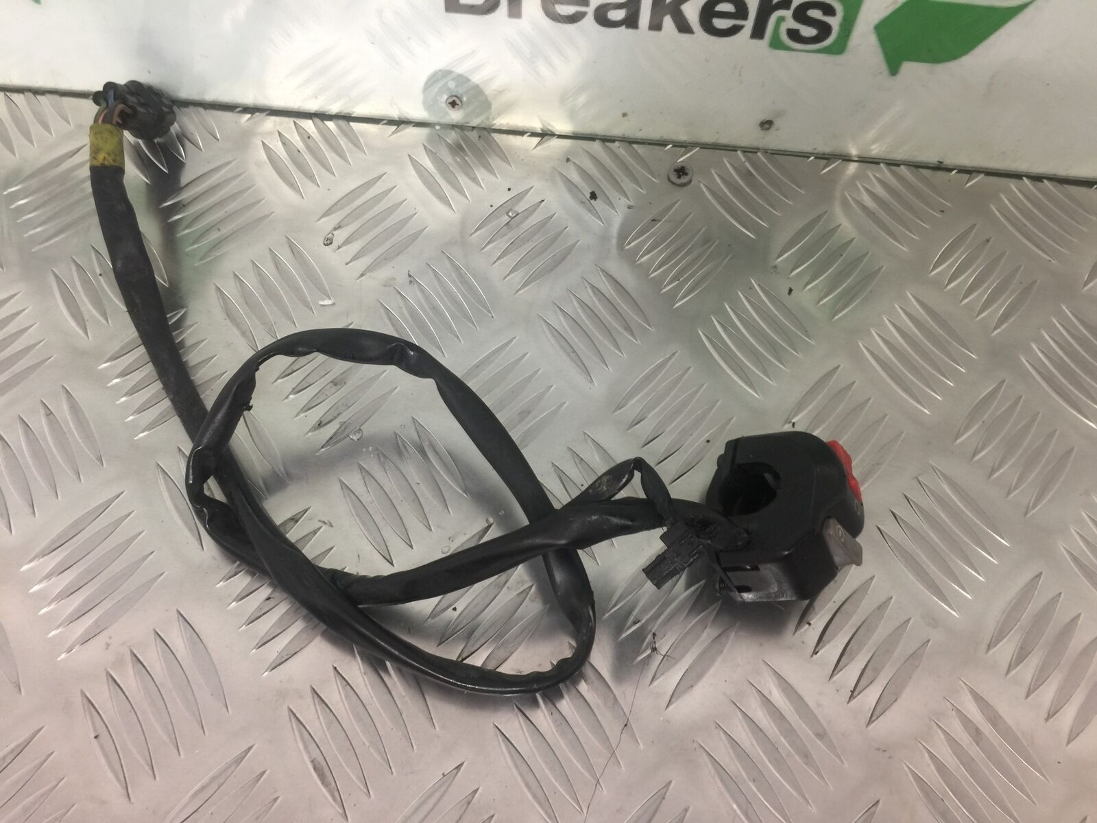KAWASAKI Z1000 SX RIGHT SWITCH GEAR   YEAR 2011-13 (STOCK 911)