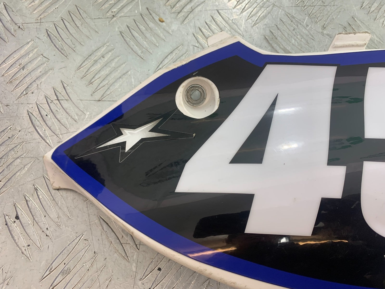 KAWASAKI KXF450 KXF 450 LEFT SEAT PANEL  YEAR 2013 CMB1217)