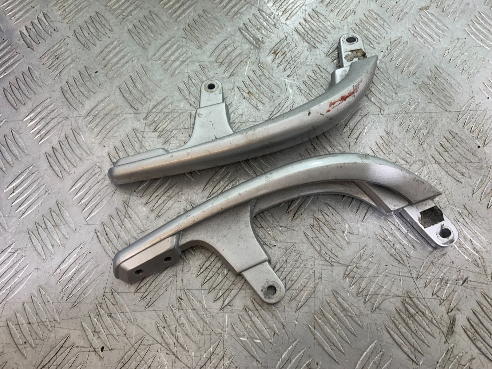 YAMAHA XMAX 250 XMAX 250 GRAB RAILS YEAR 2006-09 (CMB1201)