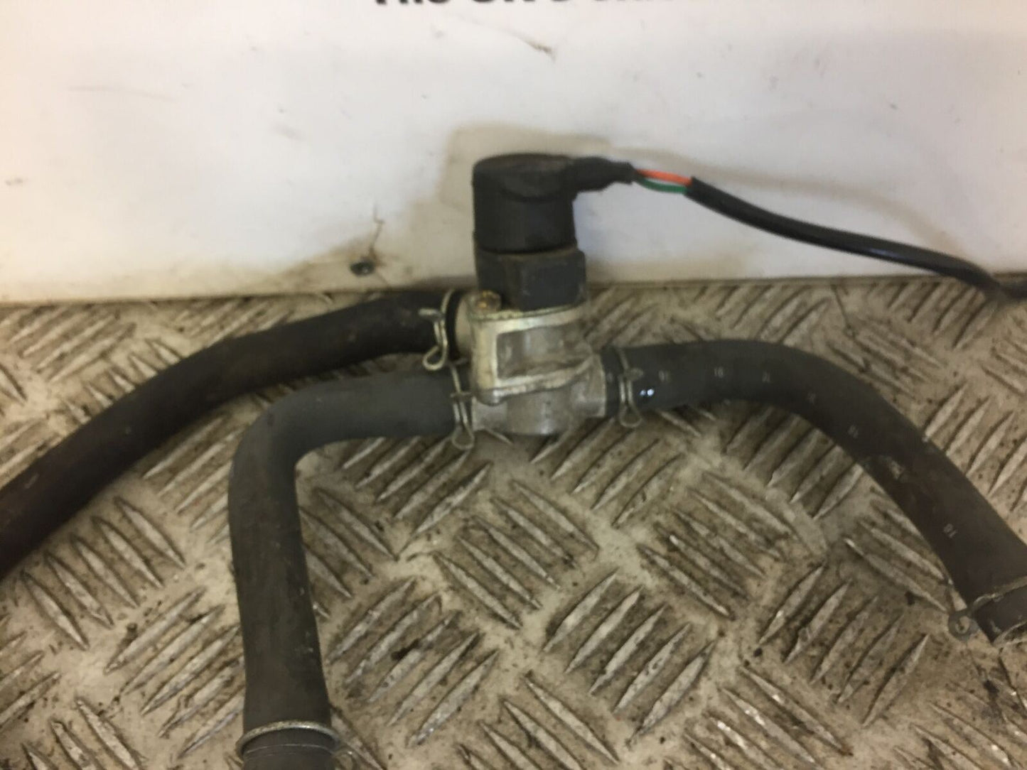 HONDA CBR1100 CBR 1100 BLACKBIRD AIR VALVE  YEAR 2000 (INJECTION)