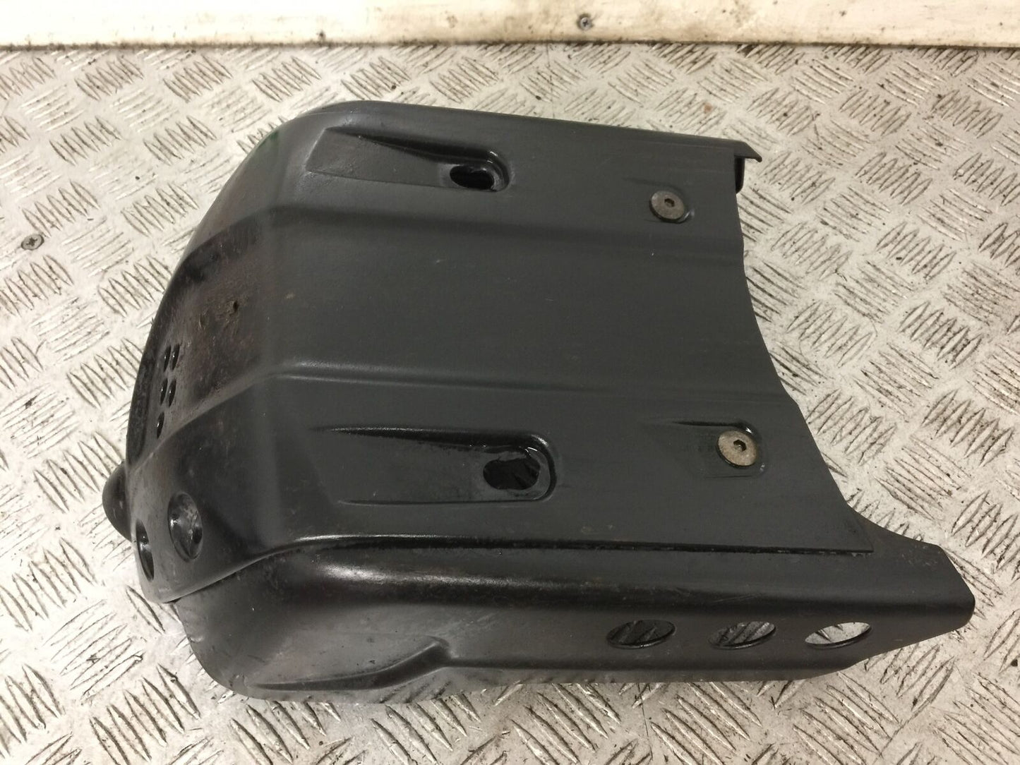 TRIUMPH 900 STREET SCRAMBLER SUMP GUARD YEAR 2018  (STOCK 896)