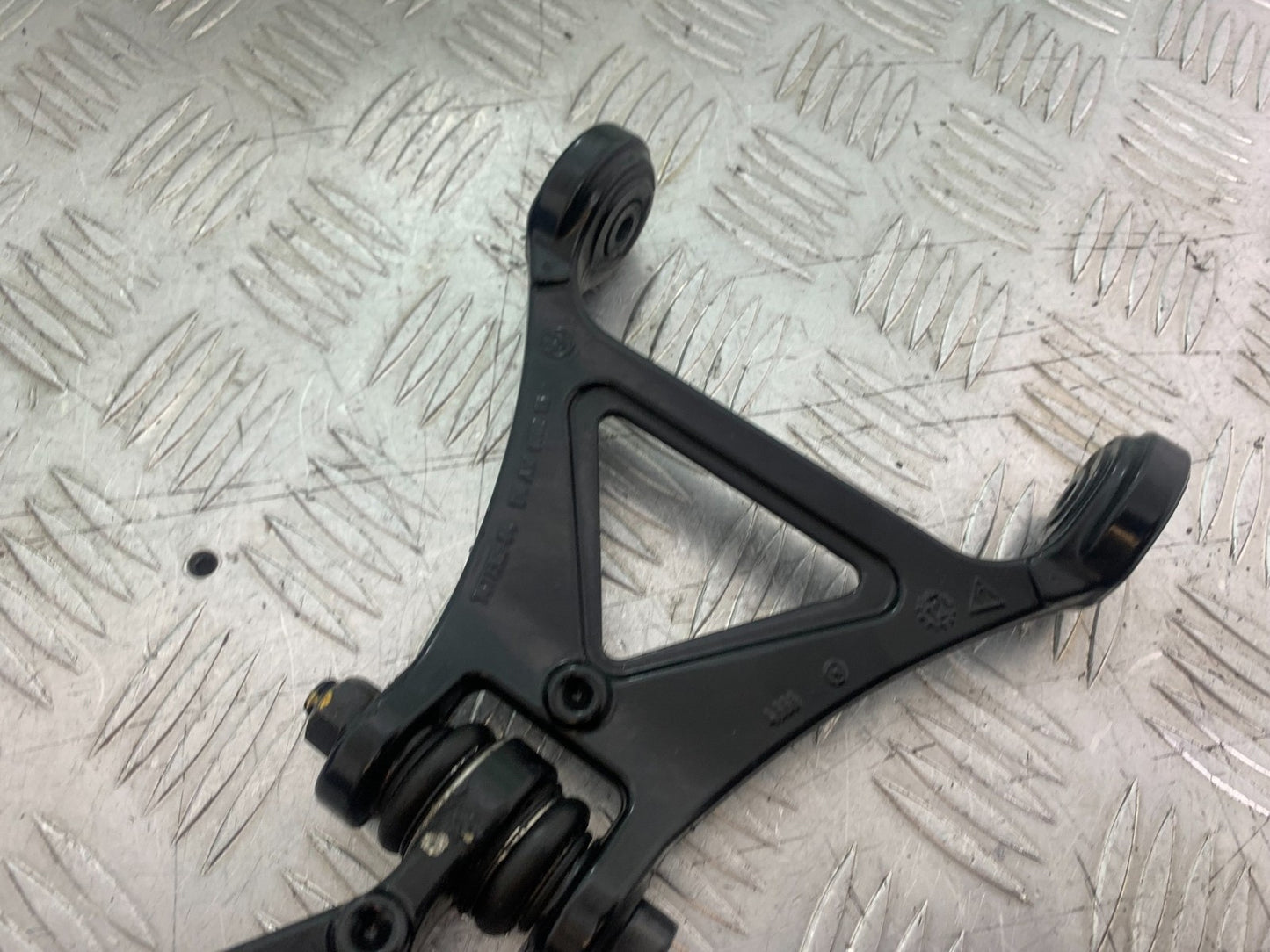 BMW K1300 S K 1300 S FRONT SHOCK LINKAGE   YEAR 2009-16 (CMB1216)