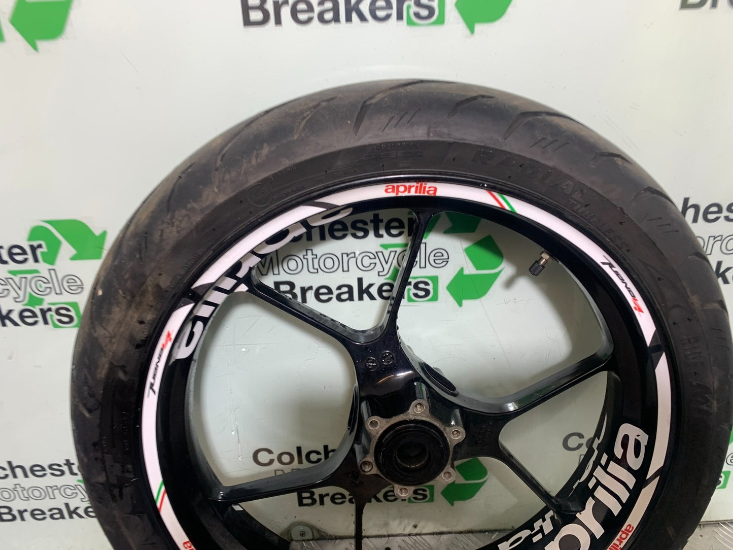 APRILIA TUONO 1000 V4 FRONT WHEEL  YEAR 2013-2014 (CMB1239)