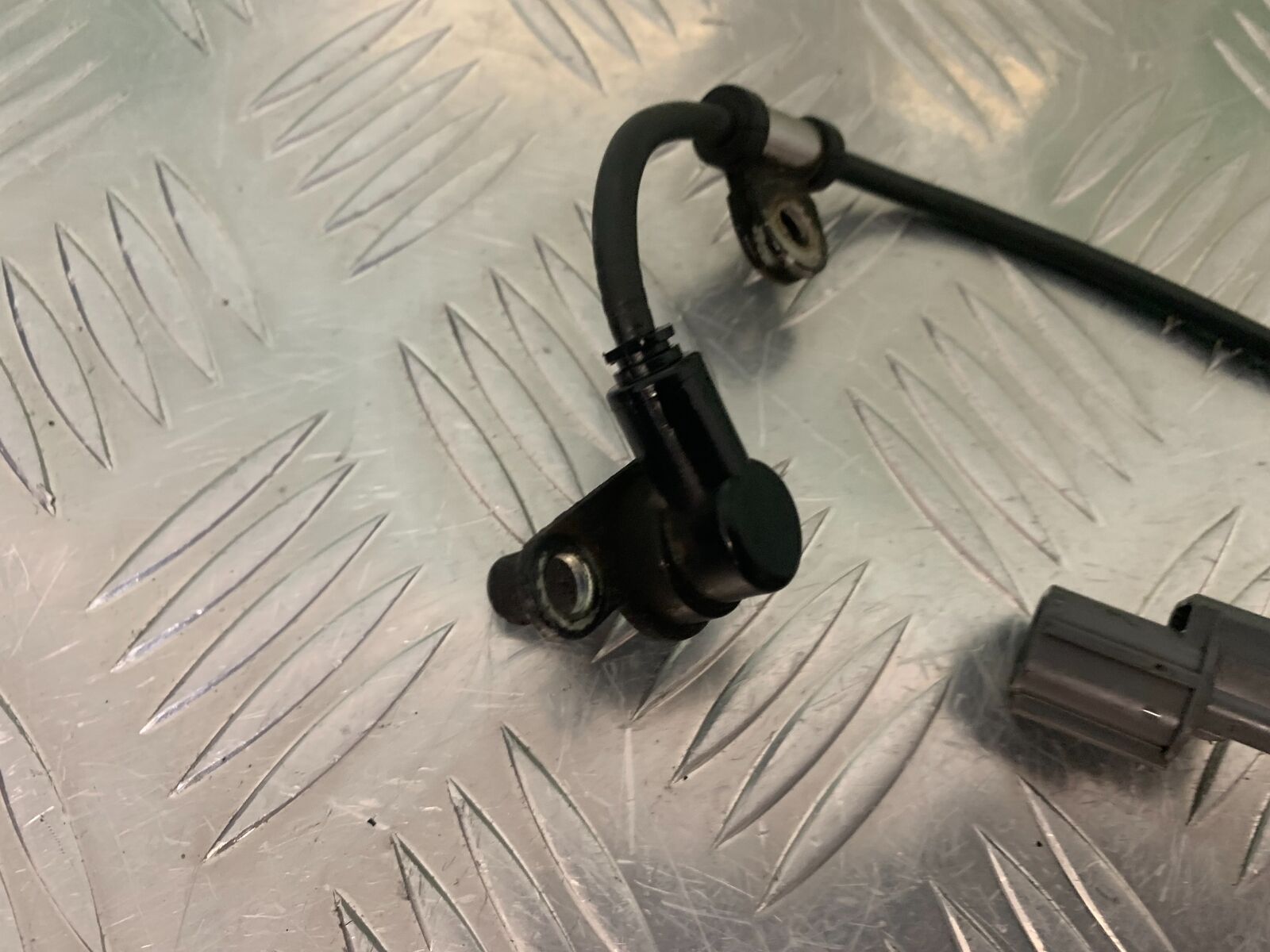 TRIUMPH 1050 SPRINT GT FRONT ABS SENSOR YEAR 2010-2014 (STOCK 979)