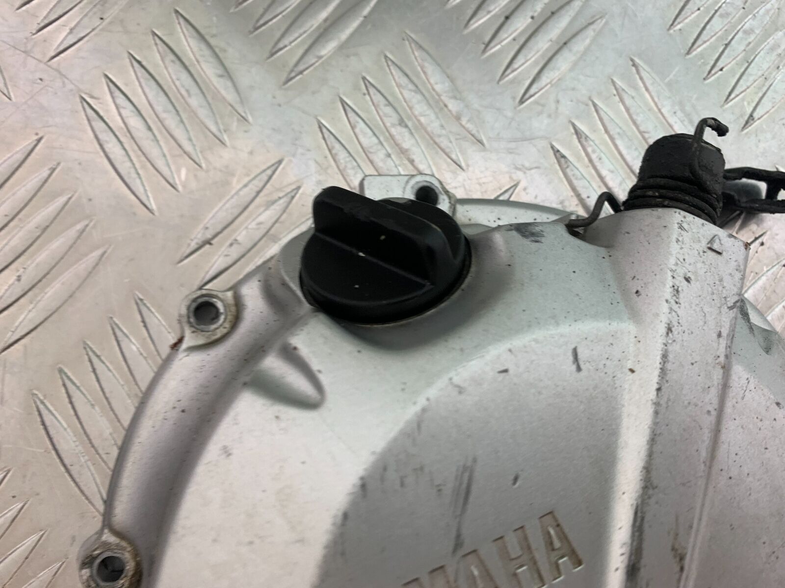 YAMAHA FZ6 FAZER CLUTCH COVER YEAR 2004-2007 (STOCK 955)